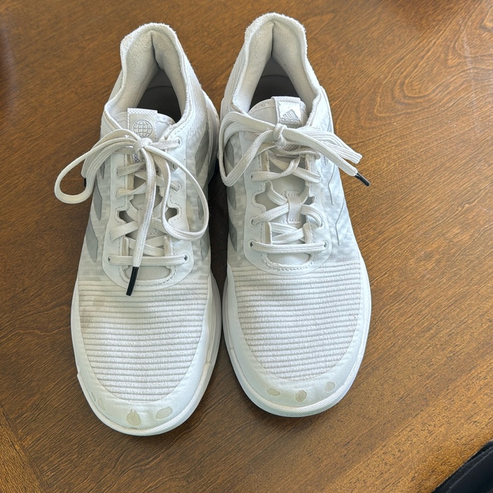 Adidas crazy flight women’s volleyball shoes! 7.5 - Picture 1 of 6